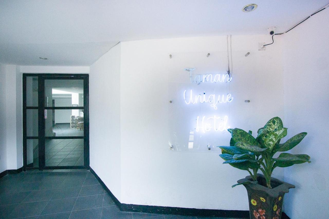 Taman Unique Hotel Senggigi Zewnętrze zdjęcie